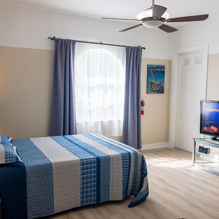 White Orchid Apartments Fort Myers Esterno foto