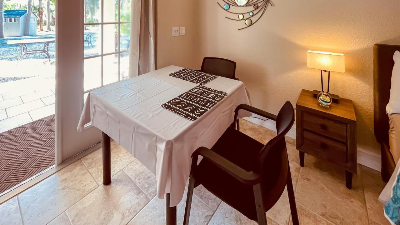 White Orchid Apartments Fort Myers Esterno foto