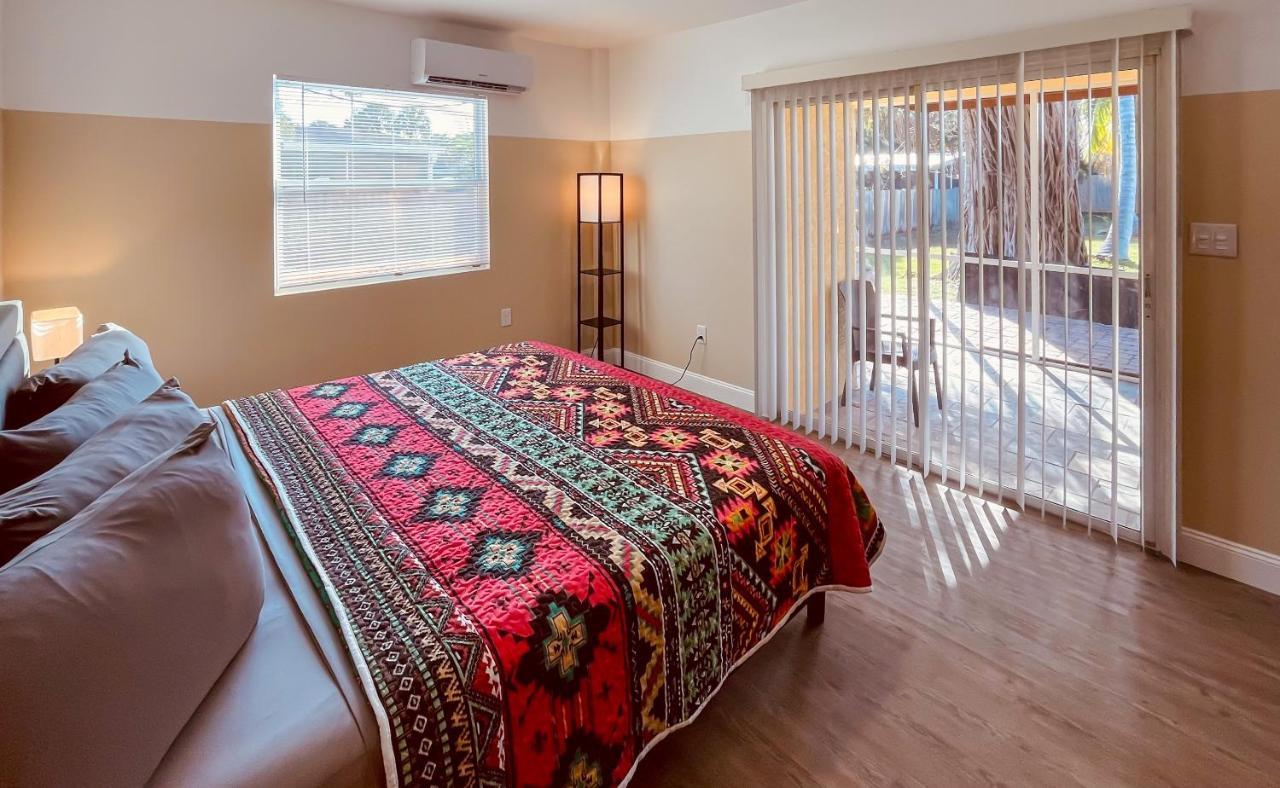 White Orchid Apartments Fort Myers Esterno foto